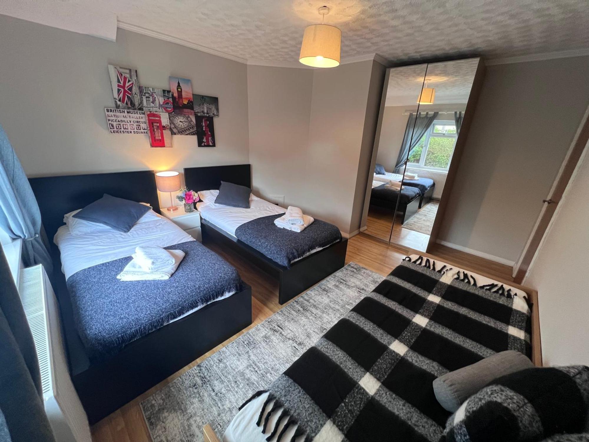 Croydon Apartment With Parking ロンドン エクステリア 写真