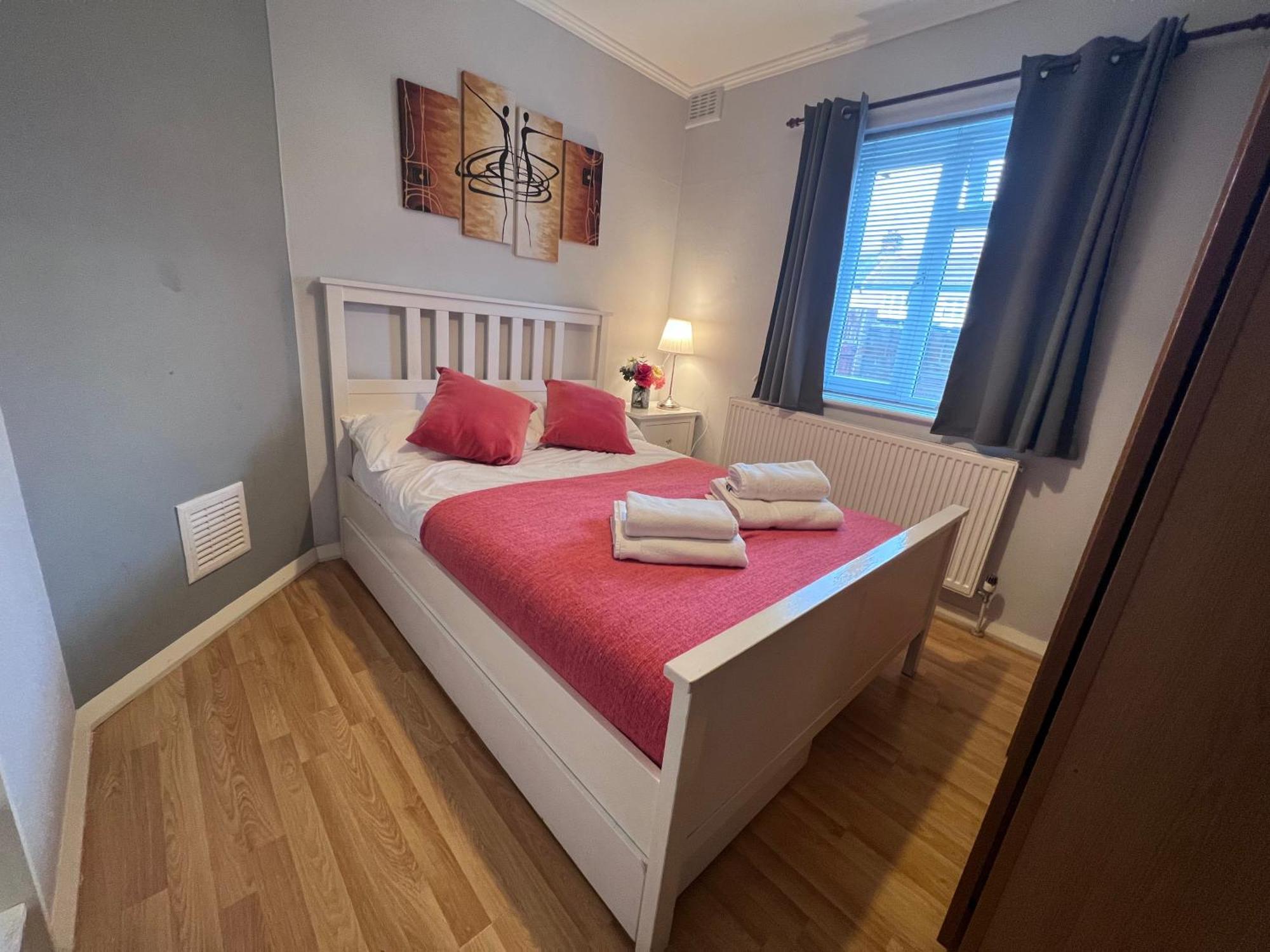 Croydon Apartment With Parking ロンドン エクステリア 写真