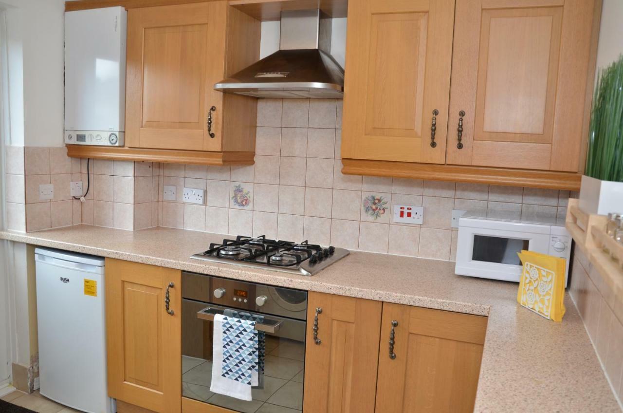Croydon Apartment With Parking ロンドン エクステリア 写真