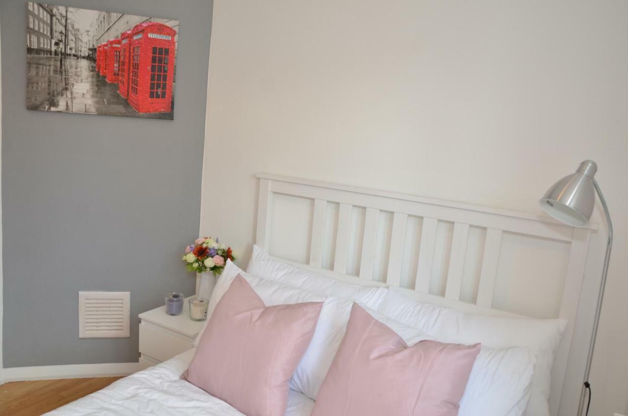 Croydon Apartment With Parking ロンドン エクステリア 写真