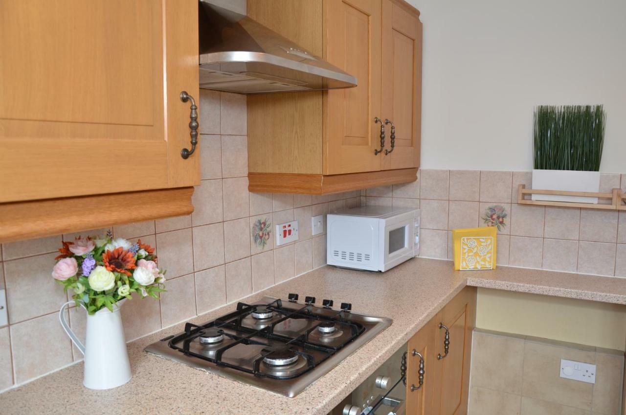Croydon Apartment With Parking ロンドン エクステリア 写真